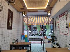 文昌阁旁中医一附40平餐饮店转让